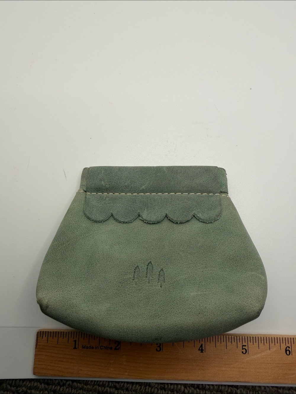 Portland Sueded Leather Pouch Green Leather Scallop-Trim top closesure - Picture 3 of 9